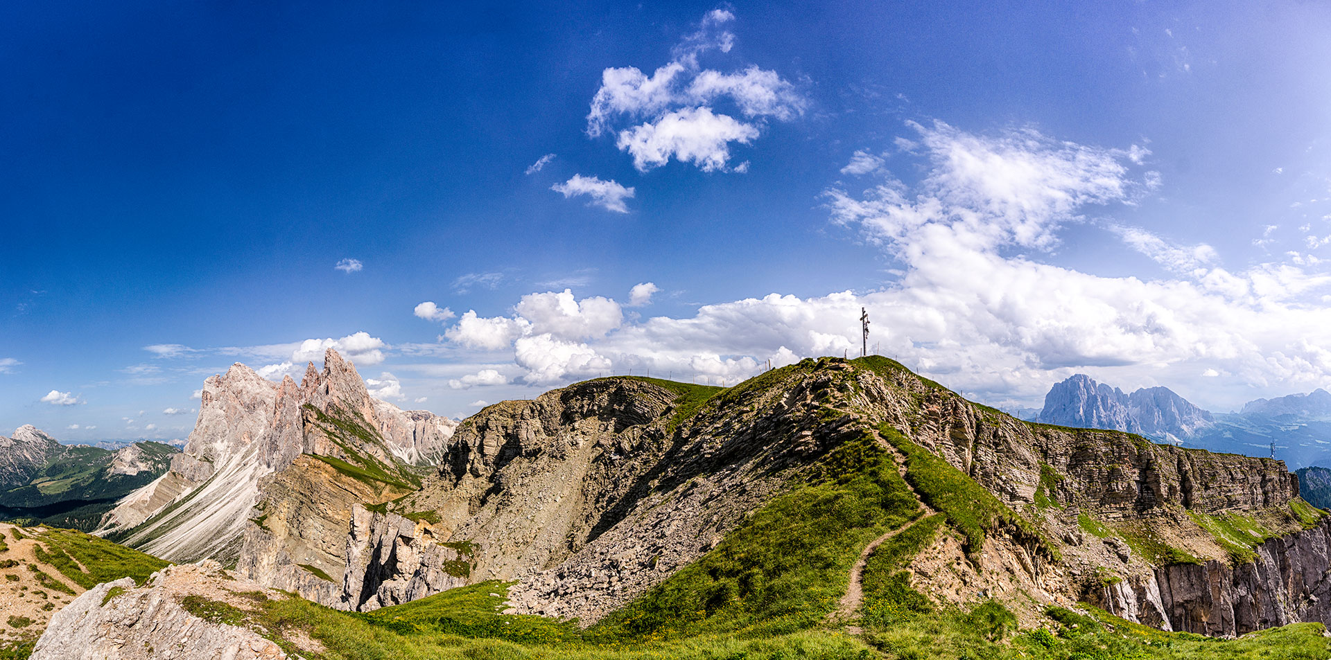 Le Dolomiti dalla cima del Seceda